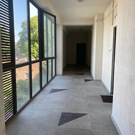 Apartment - "Exclusive" Тбилиси Экстерьер фото