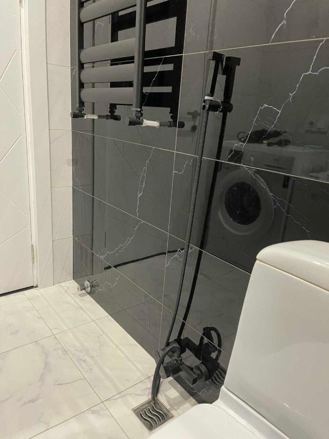 Apartment - "Exclusive" Тбилиси Экстерьер фото