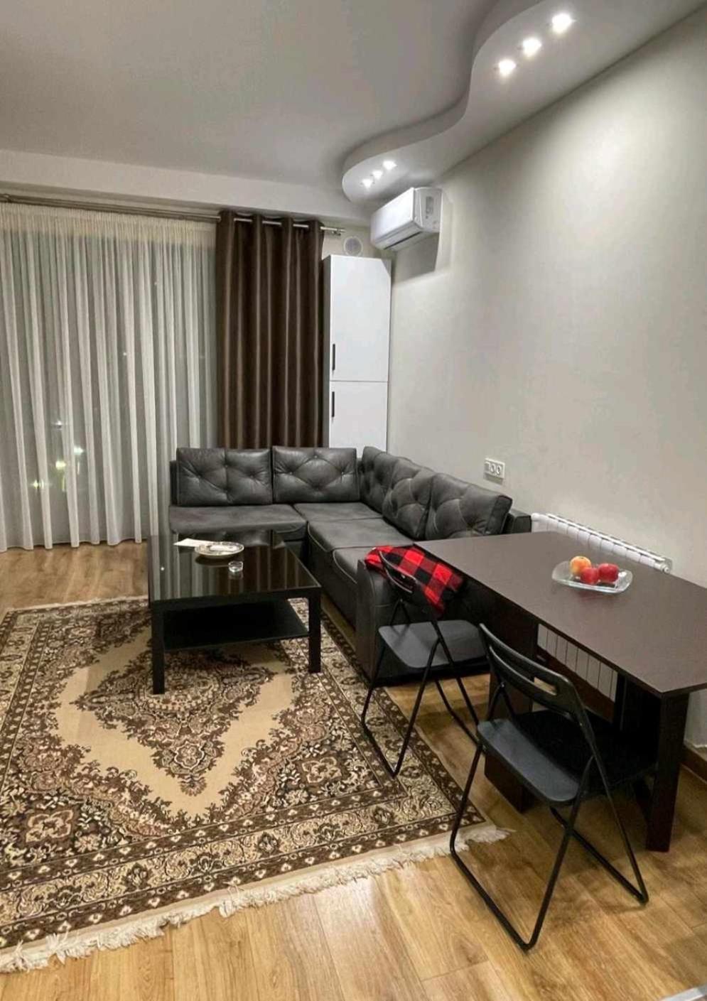 Apartment - "Exclusive" Тбилиси Экстерьер фото