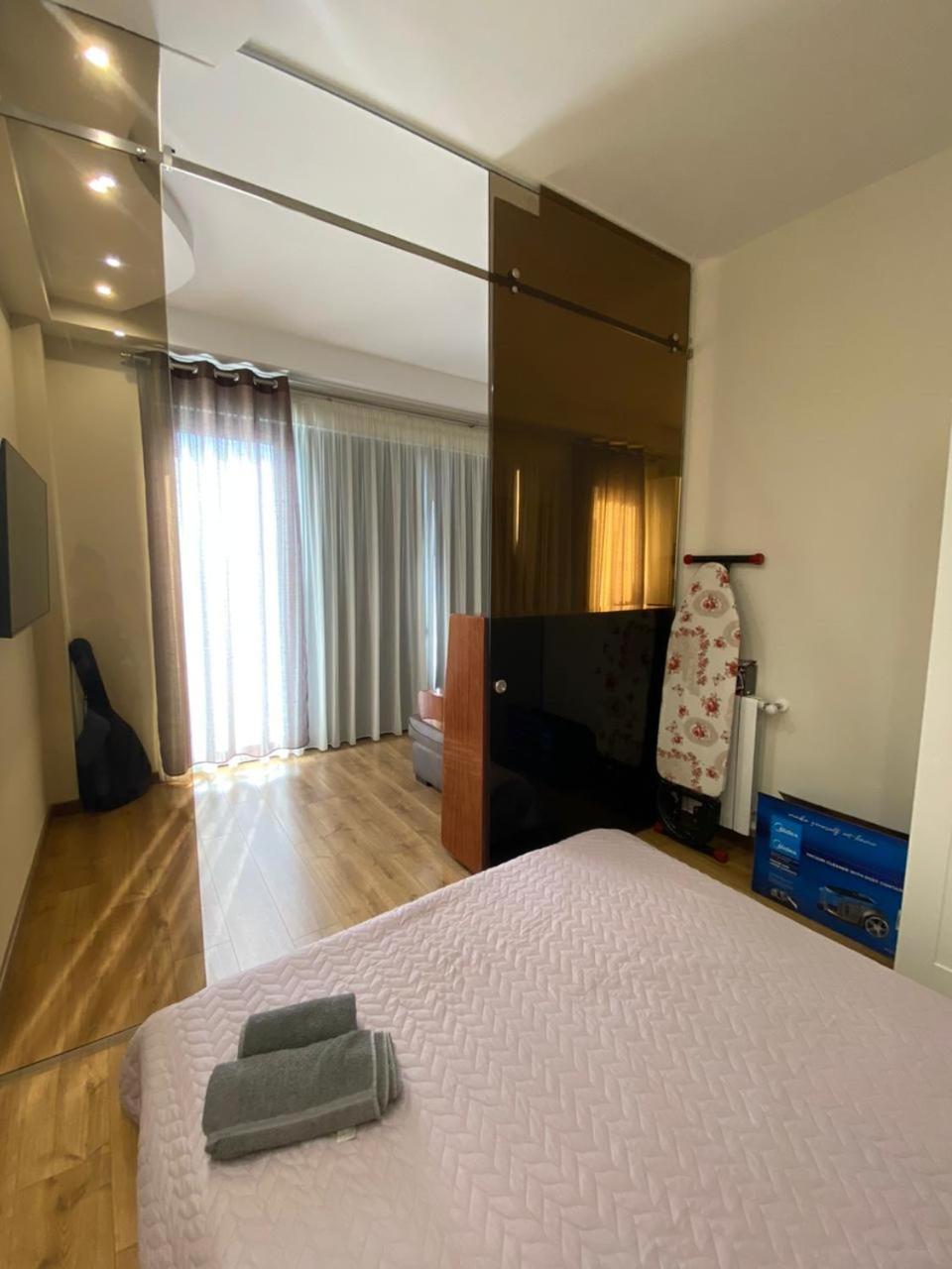 Apartment - "Exclusive" Тбилиси Экстерьер фото